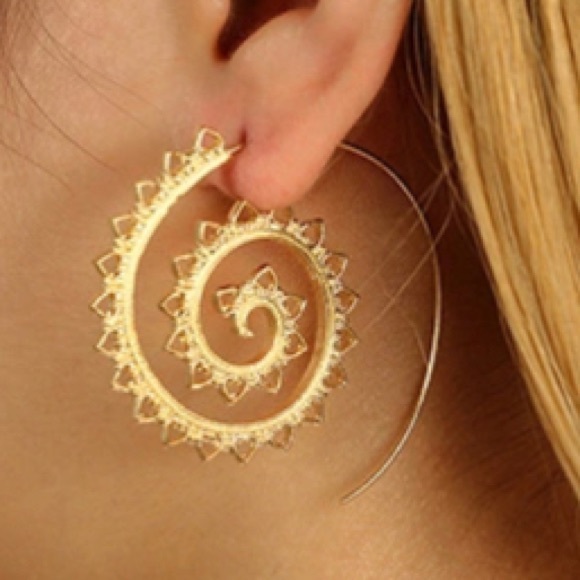 Posherpooch Jewelry - 🌺3/$25 EarringsNWT Bohemian Spiral Whirlpool Boho
